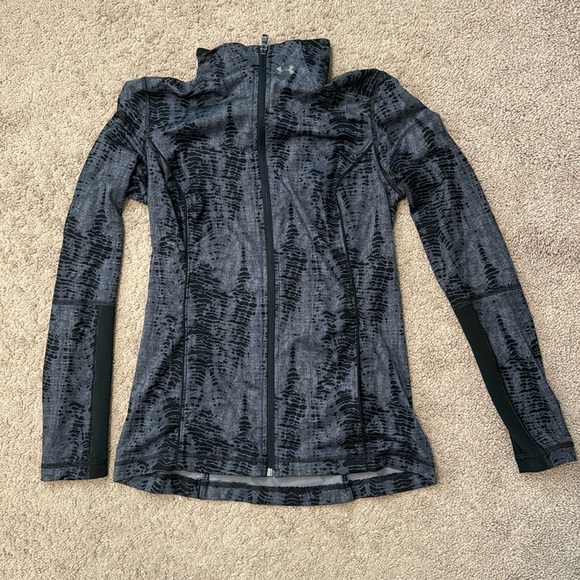 Under Armour fitted jacket - Picture 2 of 9